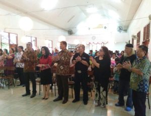 ANGELICA TENGKER HADIRI BAKTI SOSIAL NATAL KKK KOTA BEKASI