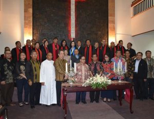 DEETJE CAROLINE MANDANG DITAHBISKAN SEBAGAI PENDETA GKRI