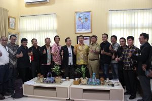 WALIKOTA BEKASI DR. H. RAHMAT EFFENDI TERIMA DPP PEWARNA INDONESIA