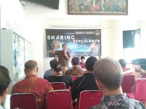 PEWARNA DAN YAKOM GELAR DISKUSI SHARING PENGALAMAN