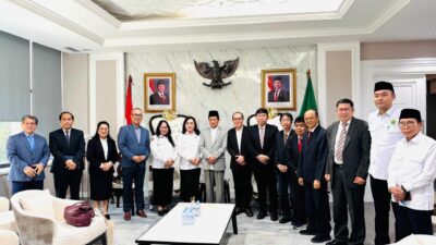 NARASI KEGIATAN SIMPOSIUM GURU BESAR TEOLOGI KRISTEN DAN PERESMIAN FORUM DEWAN GURU BESAR TEOLOGI KRISTEN INDONESIA (FDGBTKI)